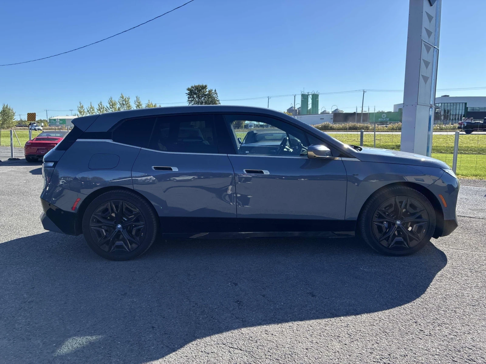 BMW iX M60* Dis* Sky Lounge* 360* Bowers* Обдух* , снимка 3 - Автомобили и джипове - 56249030