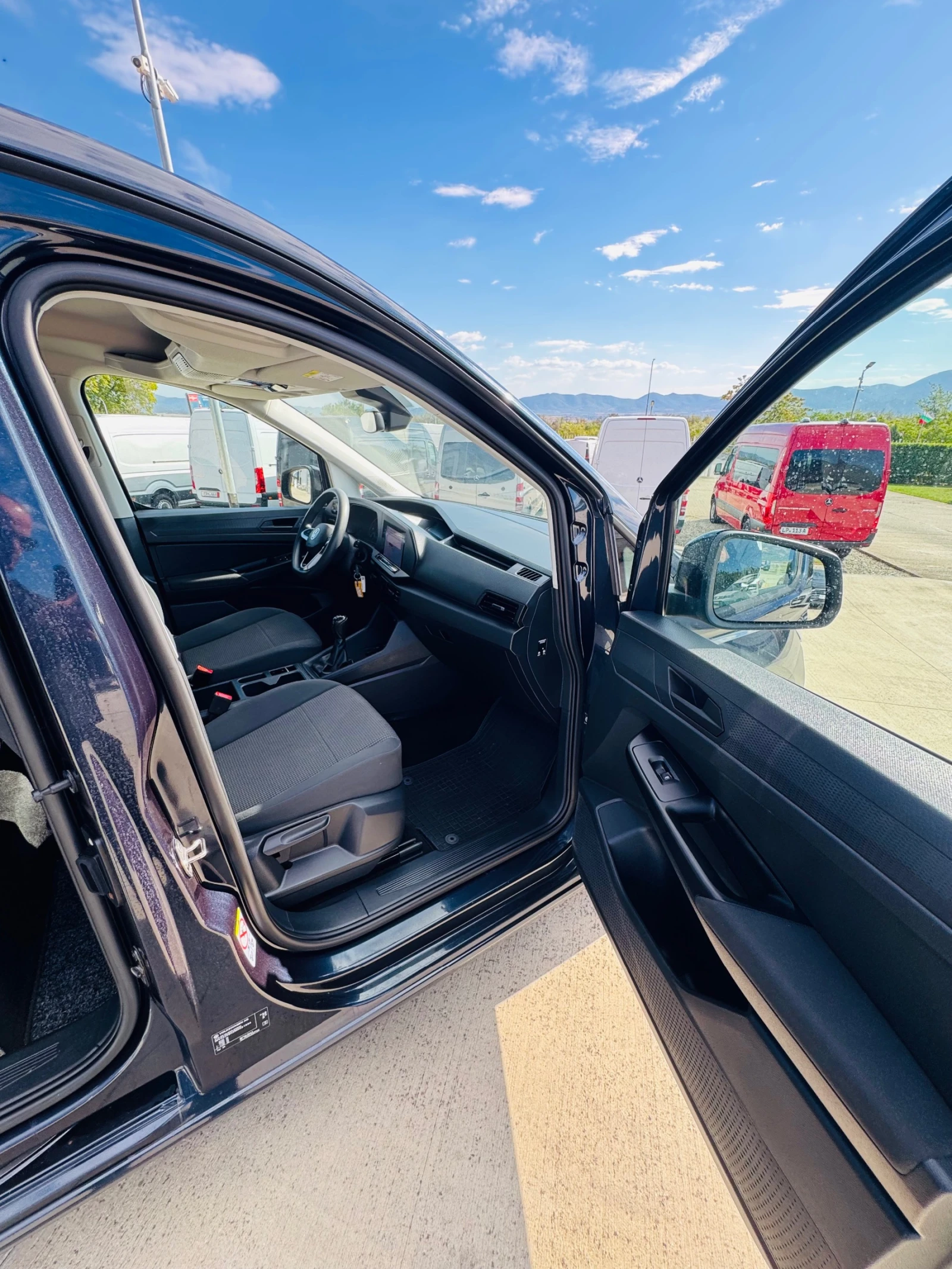 VW Caddy Немски!2.0!Климатр.ТОП!Чисто нов!, снимка 7 - Автомобили и джипове - 56257857