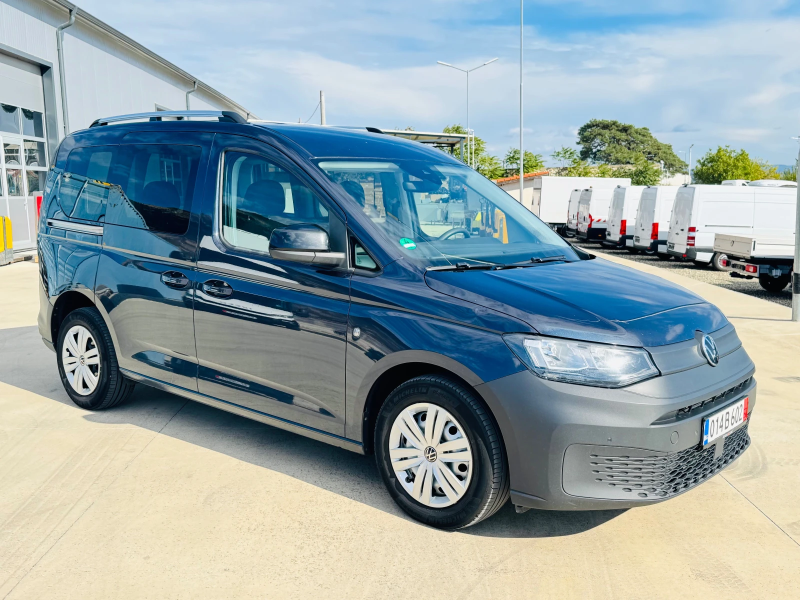 VW Caddy Немски!2.0!Климатр.ТОП!Чисто нов!, снимка 2 - Автомобили и джипове - 56257857