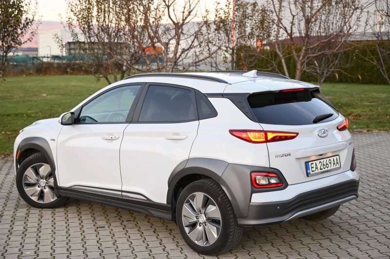 Hyundai Kona 64KW* Термопомпа* КАМЕРА* Premium, снимка 16 - Автомобили и джипове - 48174929