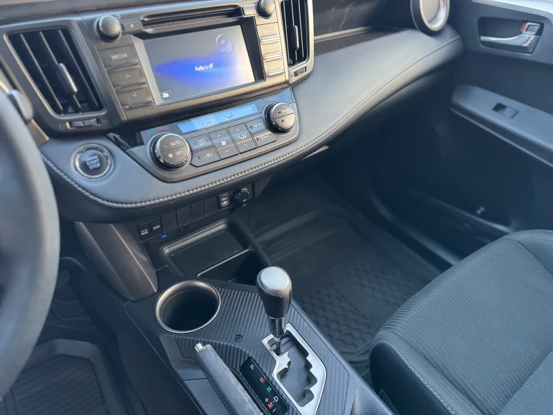 Toyota Rav4 2.2d4d АВТОМАТИК 4х4, снимка 12 - Автомобили и джипове - 53114951