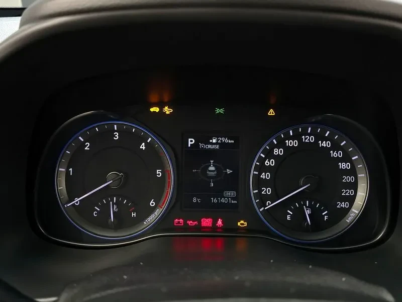 Hyundai Kona 1.6, снимка 8 - Автомобили и джипове - 54627058