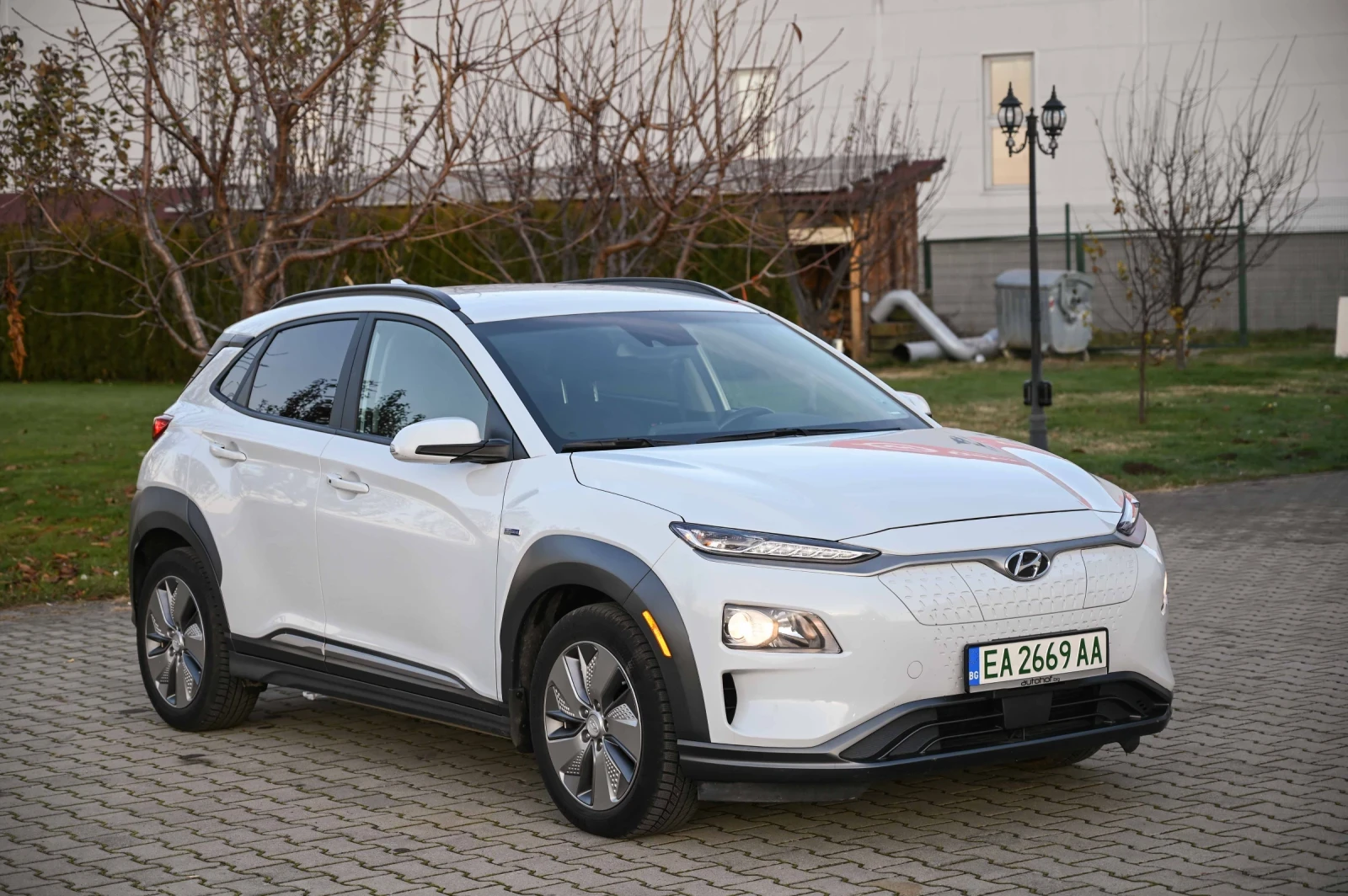 Hyundai Kona 64KW* Термопомпа* КАМЕРА* Premium | Mobile.bg — изображение 12