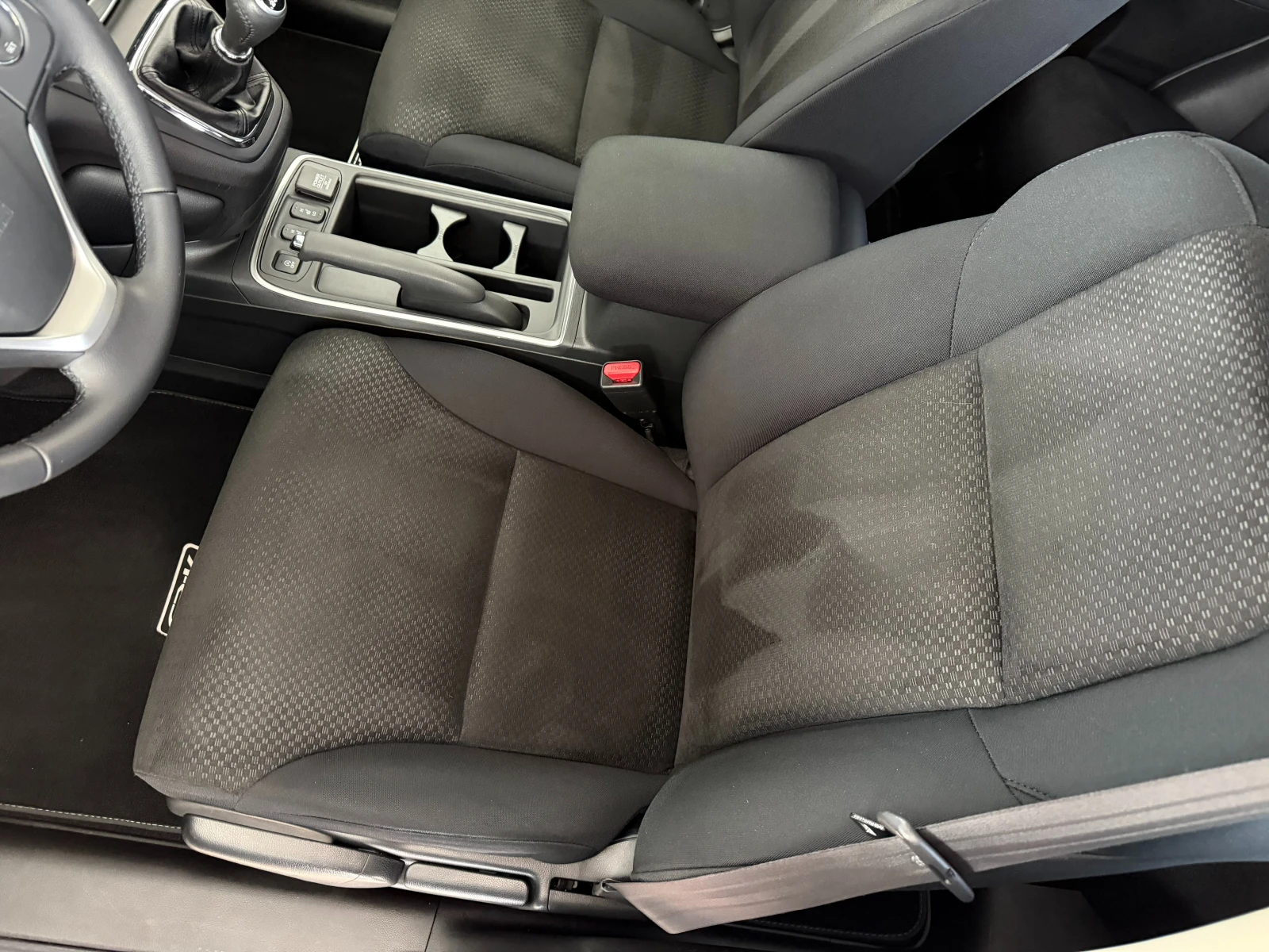 Honda Cr-v 2.0i* 4x4* СЕРВИЗНА КНИЖКА С ПЪЛНА ИСТОРИЯ - изображение 8