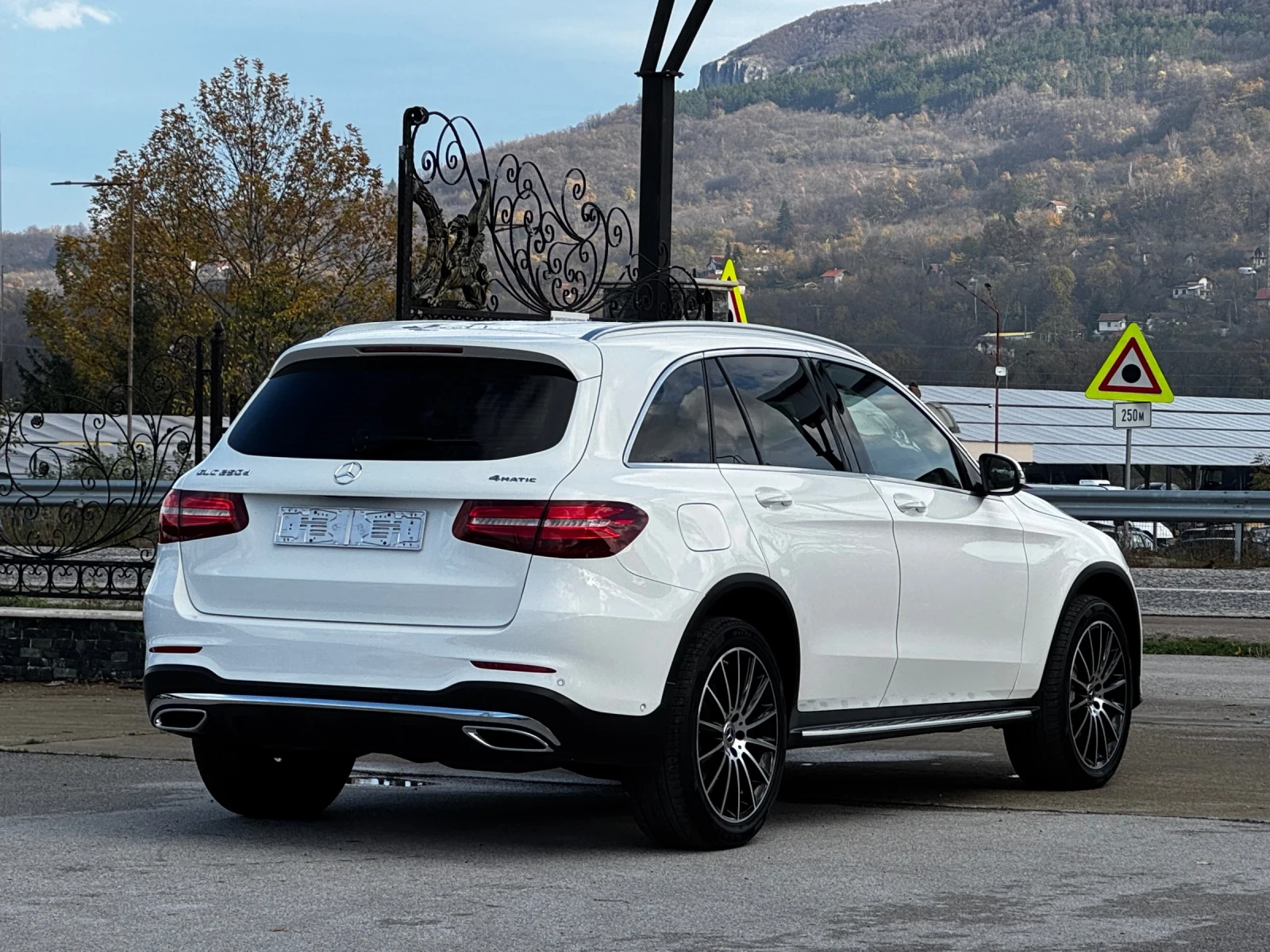 Mercedes-Benz GLC 250 4Matic - изображение 4