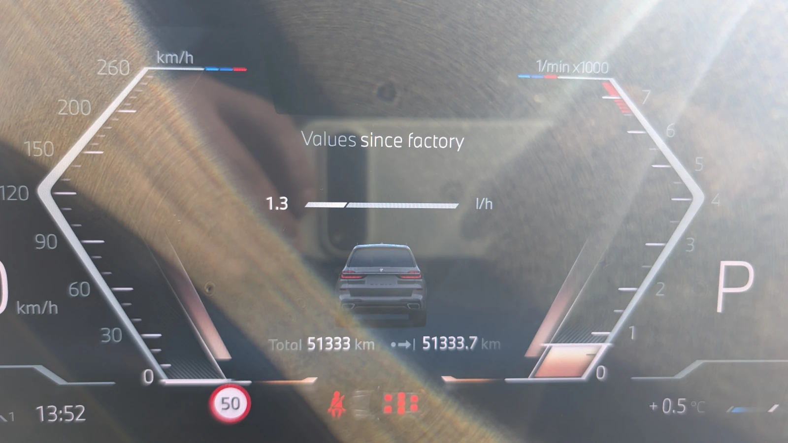 BMW X7 4.0i - изображение 8