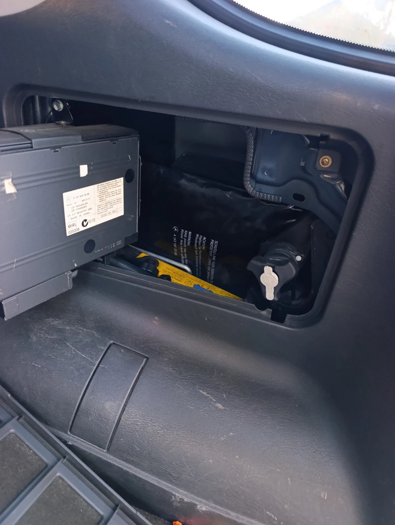 Mercedes-Benz ML 270, снимка 5 - Автомобили и джипове - 54499848