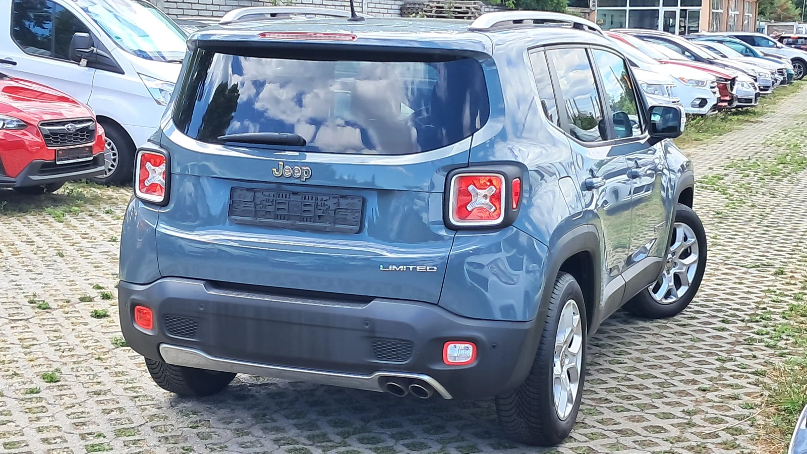 Jeep Renegade РЕАЛ КМ ИЗКЛЮЧИТЕЛНО СЕРВ КНИЖ УНИКТ ПАНОРАМ КАМЕР, снимка 5 - Автомобили и джипове - 54520424