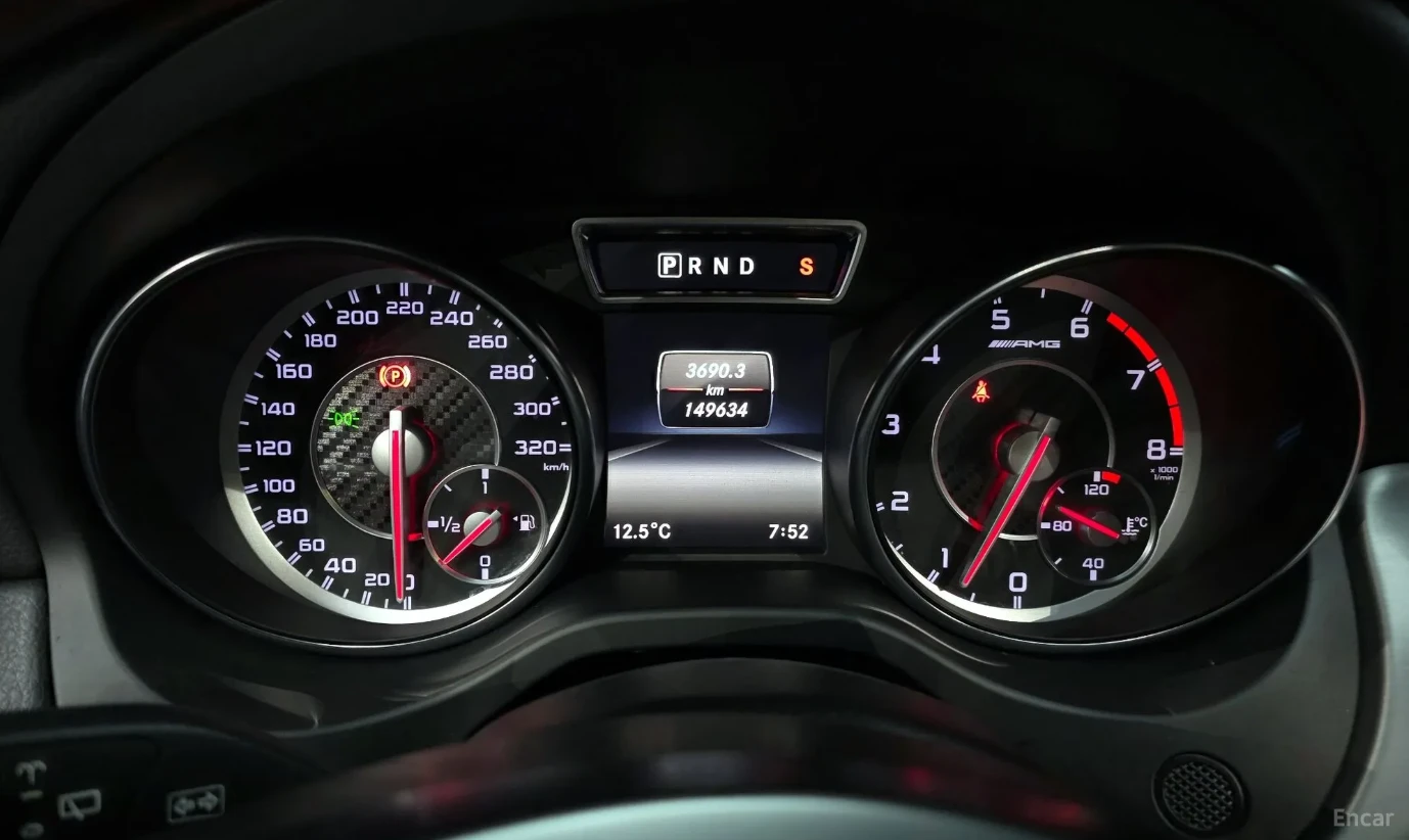 Mercedes-Benz GLA 45 AMG КАМЕРИ/ CARPLAY/ ШИБИДАХ , снимка 9 - Автомобили и джипове - 54681410