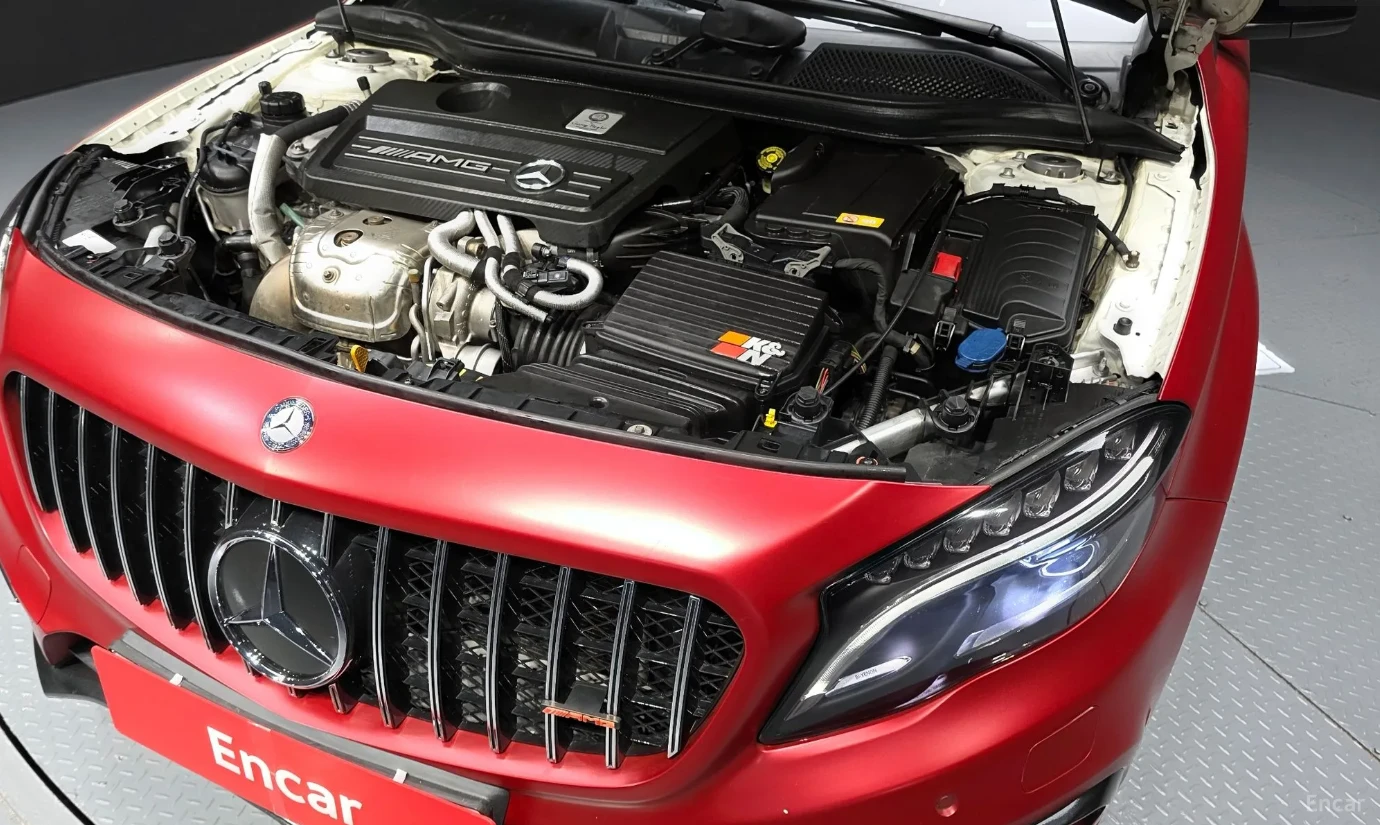 Mercedes-Benz GLA 45 AMG КАМЕРИ/ CARPLAY/ ШИБИДАХ , снимка 3 - Автомобили и джипове - 54681410
