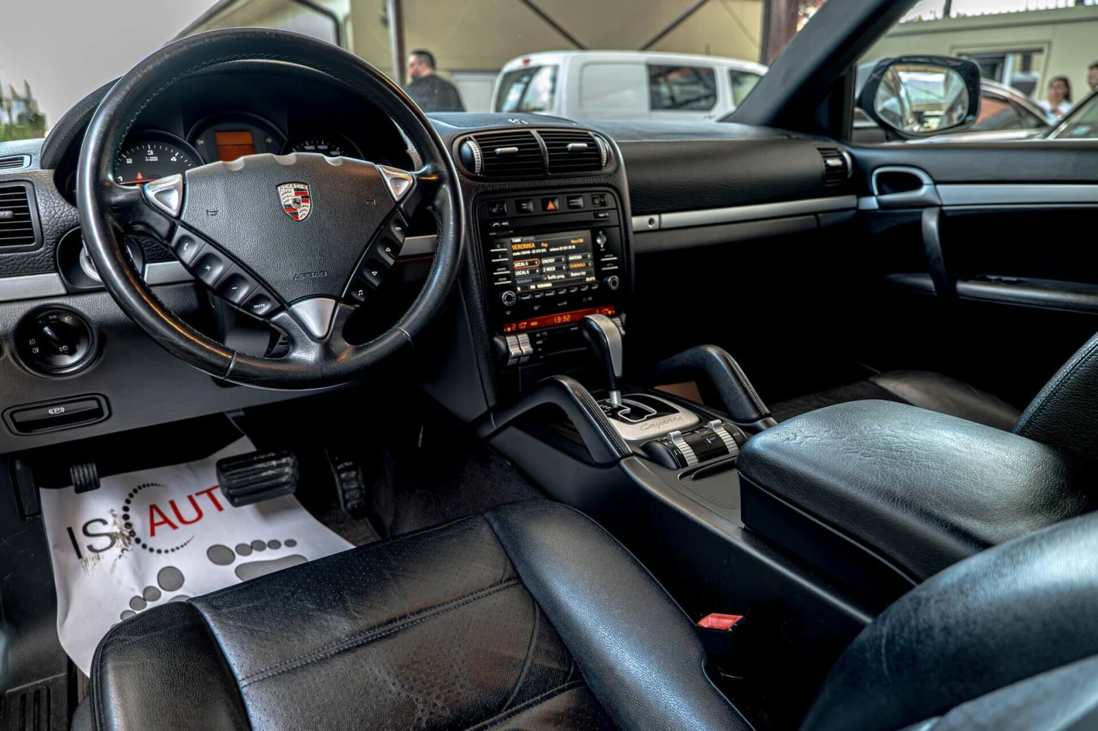 Porsche Cayenne 3.0TDI/BiXenon/PCM/OFF-Road/PDC/Isofix/Подгрев, снимка 7 - Автомобили и джипове - 54717719