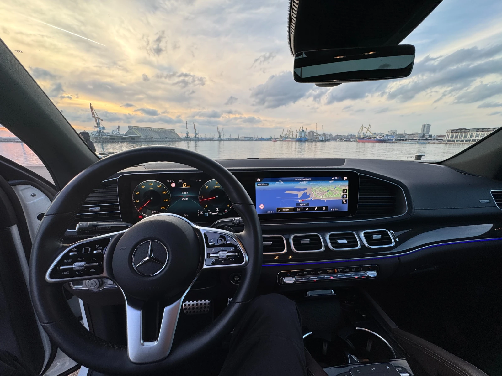 Mercedes-Benz GLS 400 d 4-Matic AMG Night Package, снимка 11 - Автомобили и джипове - 54739588