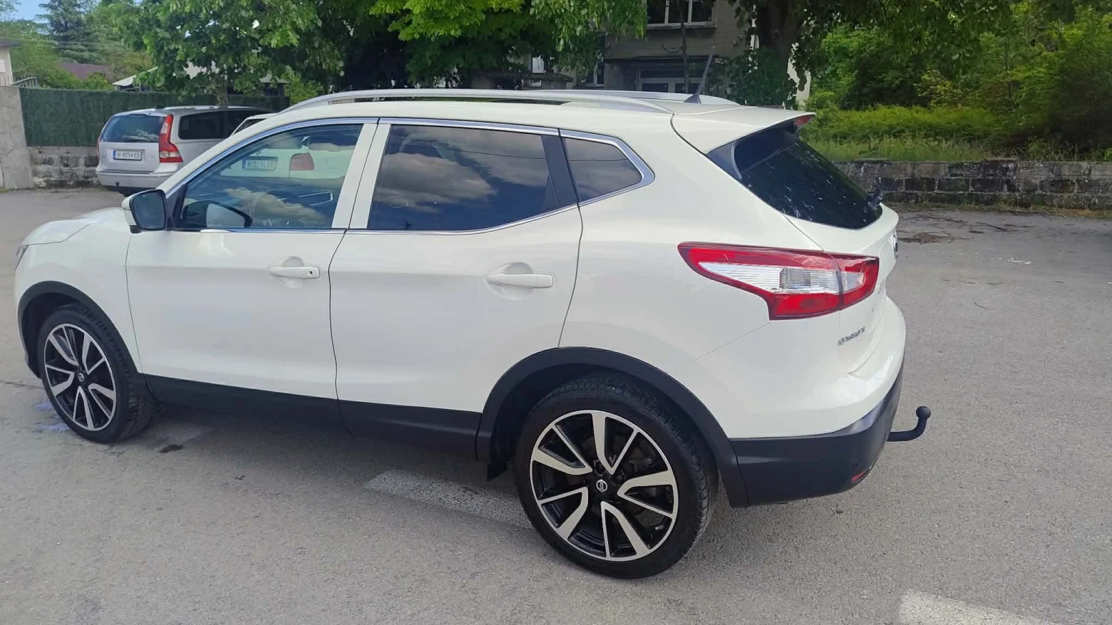 Nissan Qashqai 1.2 i, снимка 4 - Автомобили и джипове - 54837955