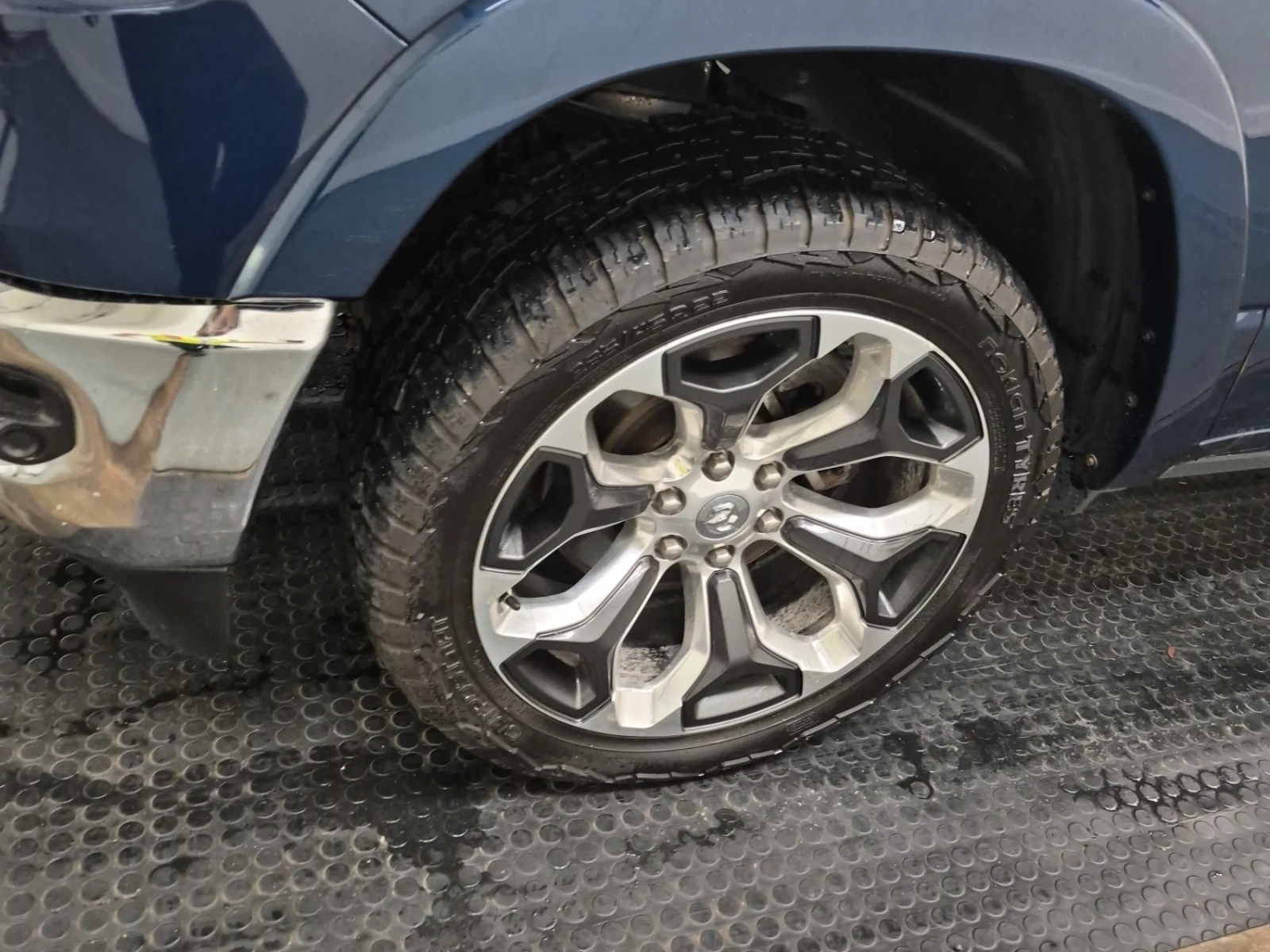 Dodge RAM 1500 Limited/5.7/AWD/H&K/Lane Assist/Blind Spot/Обдух, снимка 7 - Автомобили и джипове - 54943223
