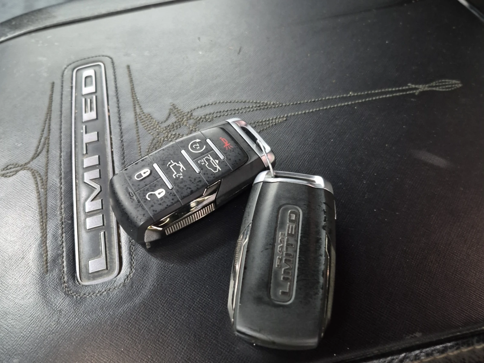 Dodge RAM 1500 Limited/5.7/AWD/H&K/Lane Assist/Blind Spot/Обдух, снимка 17 - Автомобили и джипове - 54943223