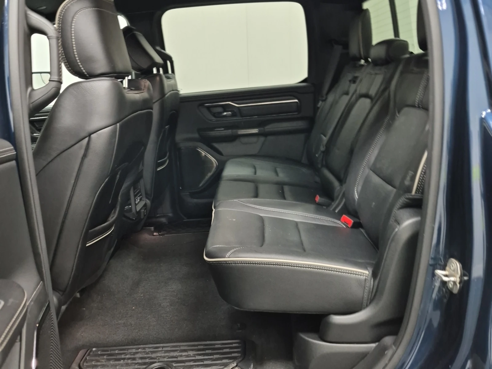 Dodge RAM 1500 Limited/5.7/AWD/H&K/Lane Assist/Blind Spot/Обдух, снимка 12 - Автомобили и джипове - 54943223