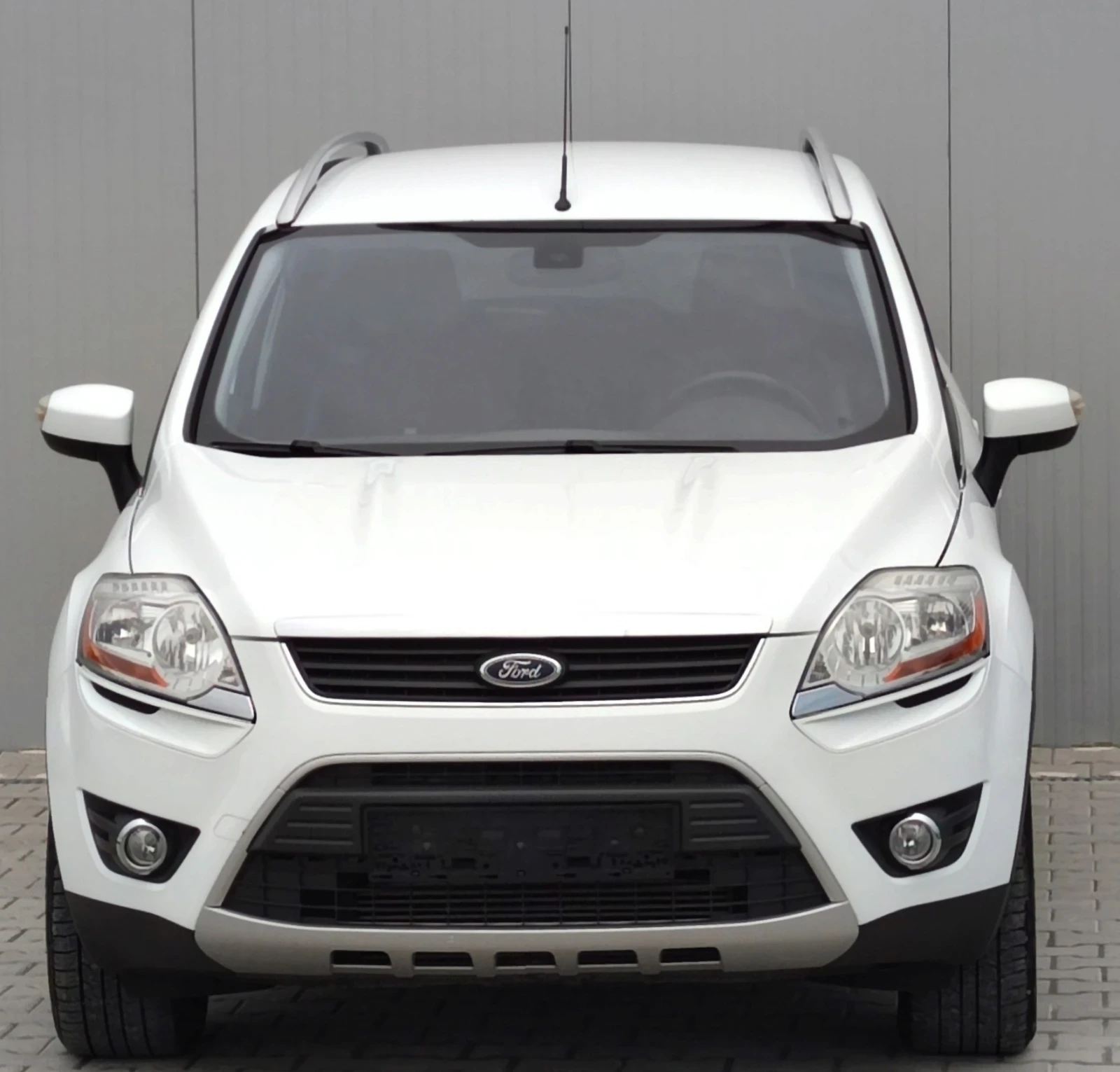 Ford Kuga 2.0TDCI* 136к.с* 4х4* , снимка 2 - Автомобили и джипове - 55338015