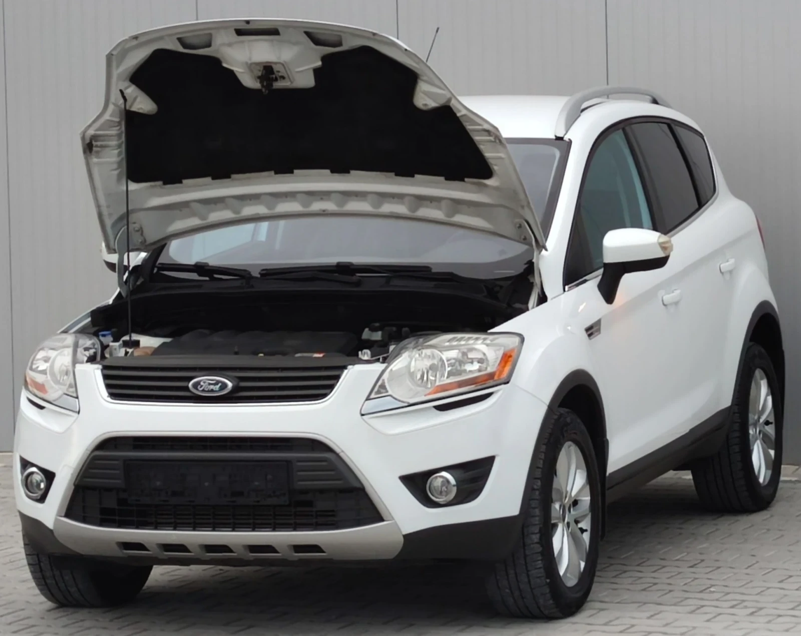 Ford Kuga 2.0TDCI* 136к.с* 4х4* , снимка 10 - Автомобили и джипове - 55338015