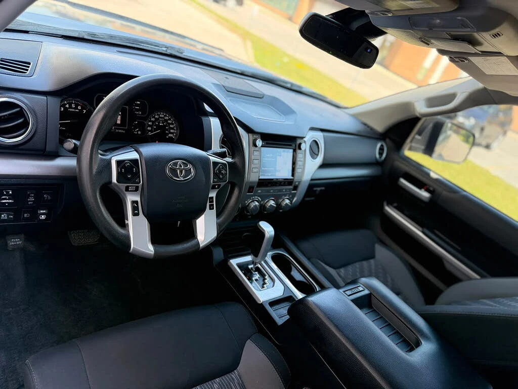 Toyota Tundra SR5* 5.7* DOUBLE CAB* 4X4, снимка 9 - Автомобили и джипове - 55464857