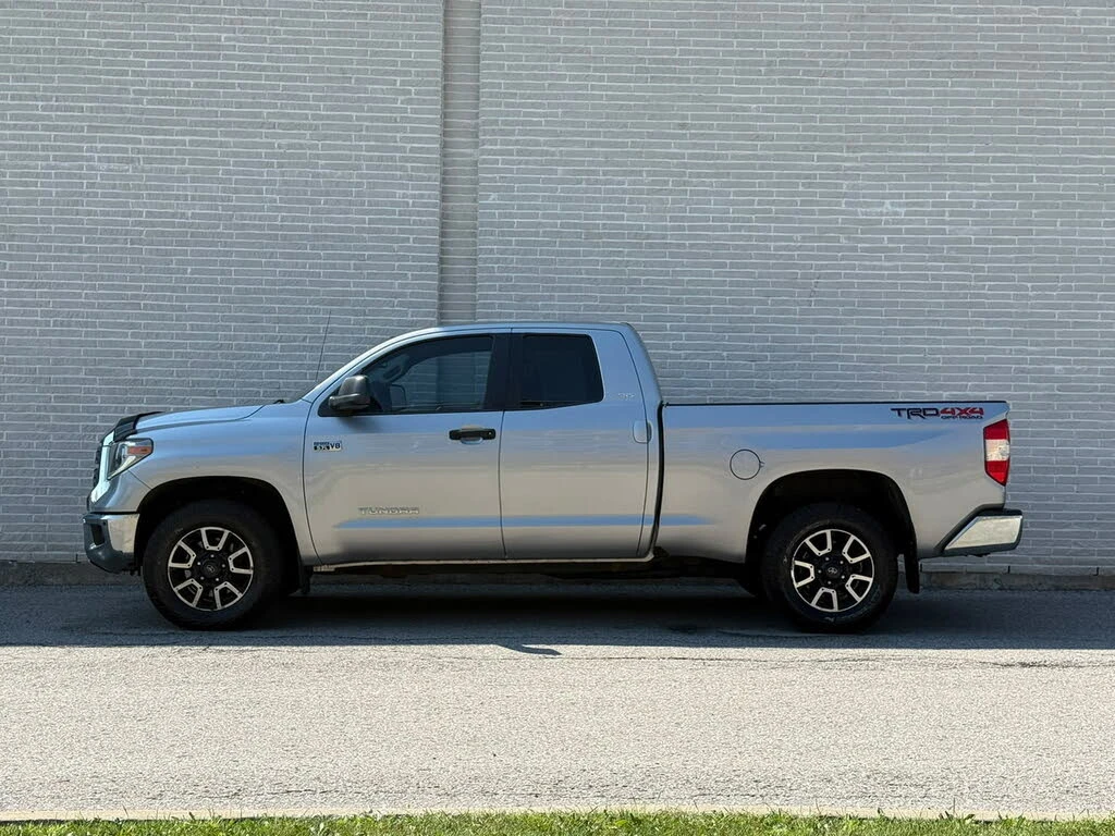 Toyota Tundra SR5* 5.7* DOUBLE CAB* 4X4, снимка 4 - Автомобили и джипове - 55464857