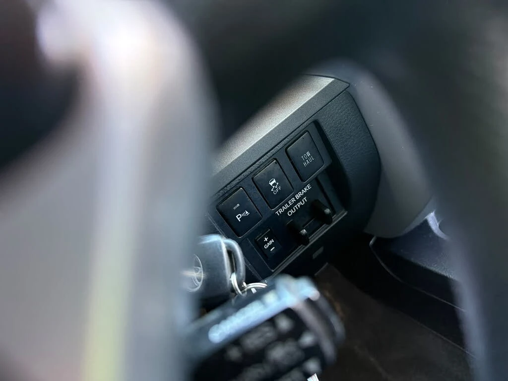 Toyota Tundra SR5* 5.7* DOUBLE CAB* 4X4, снимка 13 - Автомобили и джипове - 55464857