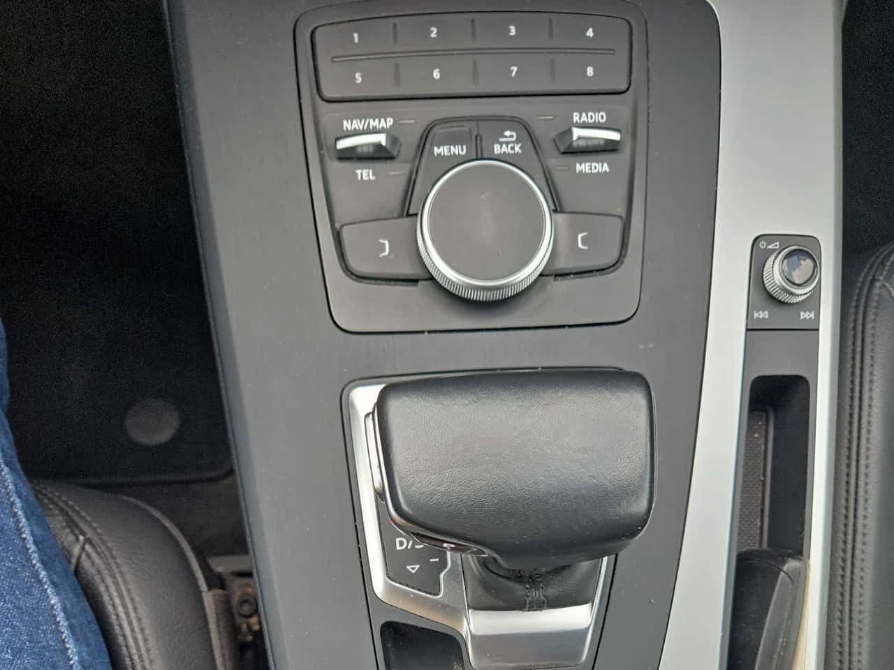 Audi Q5 Komfort/CARFAX/����/�������/����� | Mobile.bg � ����������� 14