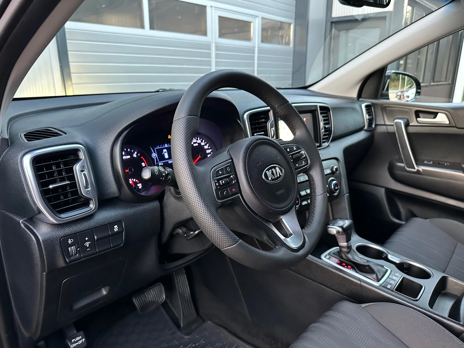 Kia Sportage 1.7CRDI 141�� ������� CARPLAY ���� �������� ������ | Mobile.bg � ����������� 8
