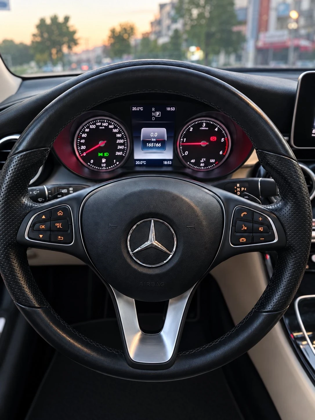Mercedes-Benz GLC PANO* KOJA* AMBIENT* CHISTO NOVA* , снимка 11 - Автомобили и джипове - 56334631