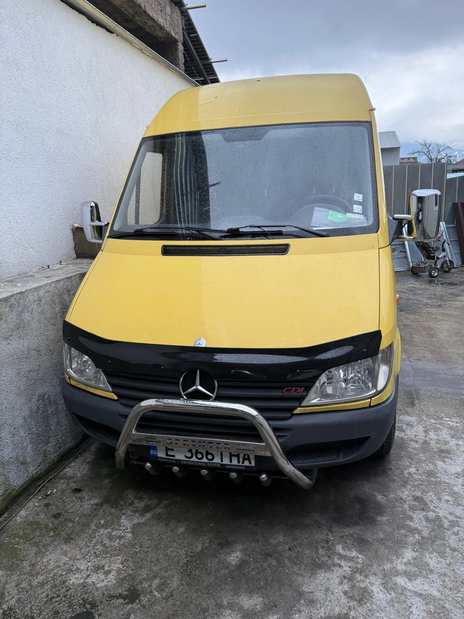 Mercedes-Benz 212 211 - изображение 3