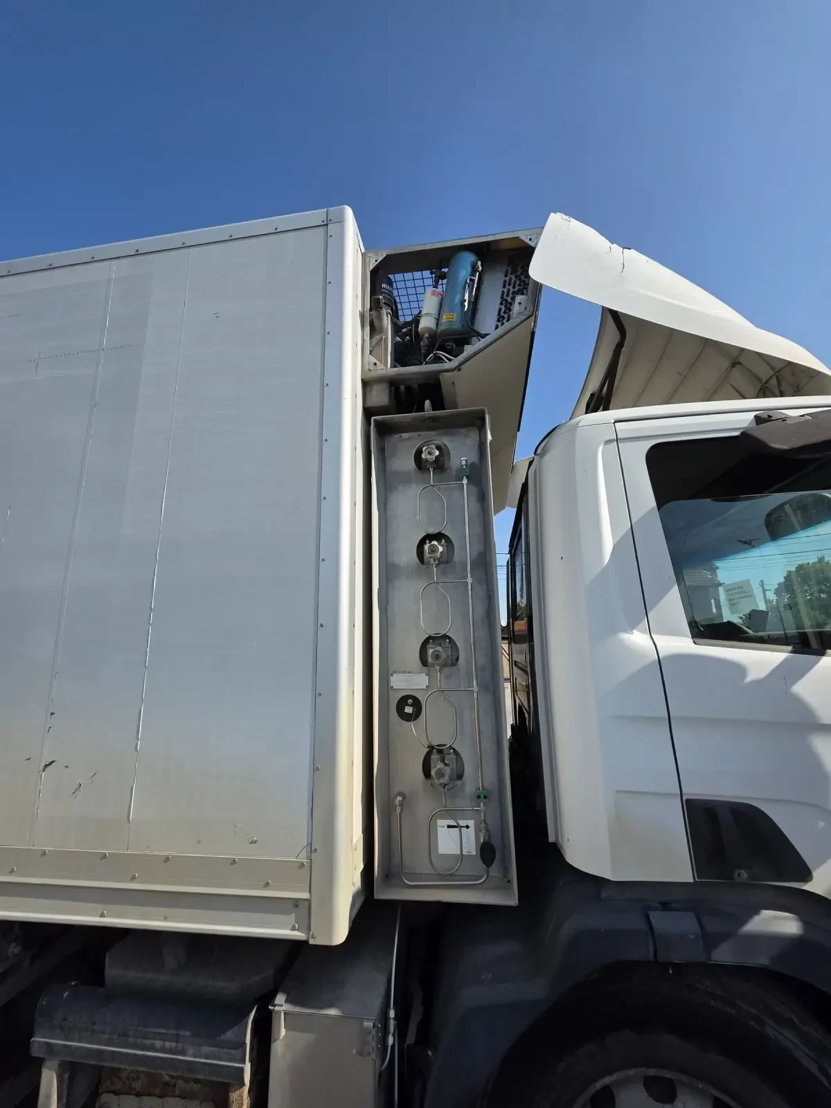 Scania P Хладилен МЕТAН / CNG, 26 t, 6х2 - изображение 4