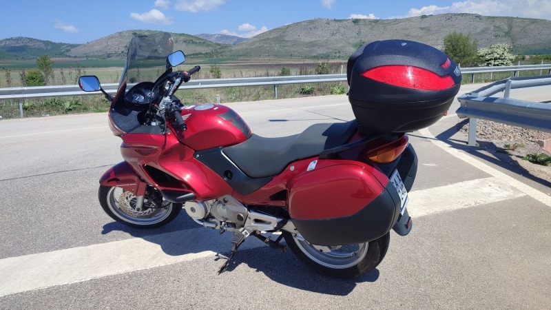 Honda Deauville 650 v 27000 км., снимка 2 - Мотоциклети и мототехника - 45707318
