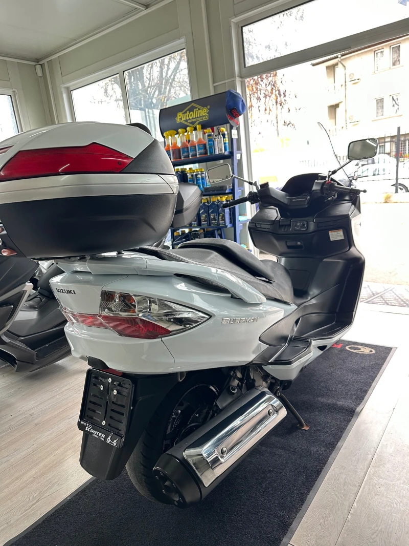 Suzuki Burgman 400i ABS 07.2016г., снимка 7 - Мотоциклети и мототехника - 52309436