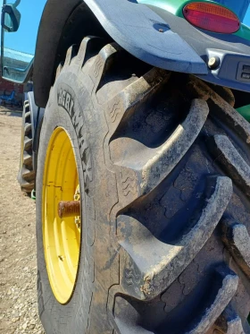 Трактор John Deere 7230R, снимка 7
