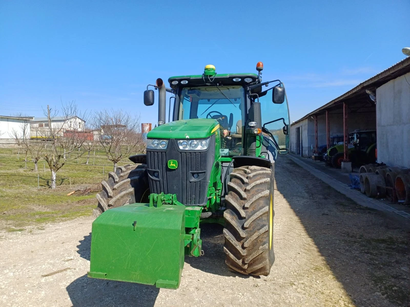 Трактор John Deere 7230R, снимка 2 - Селскостопанска техника - 54266100