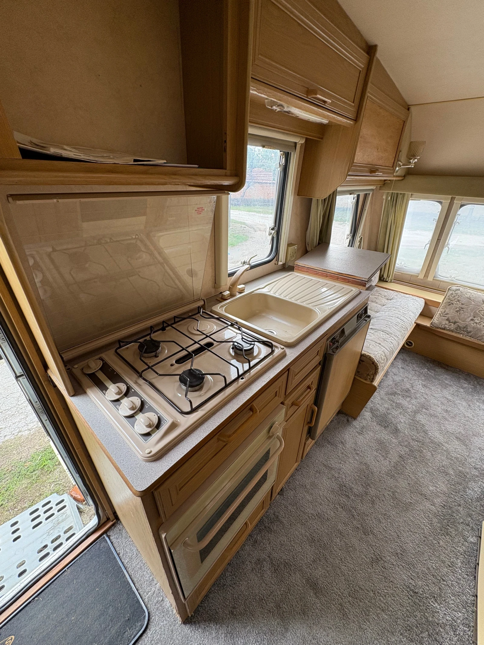  Swift Archway | Mobile.bg   6