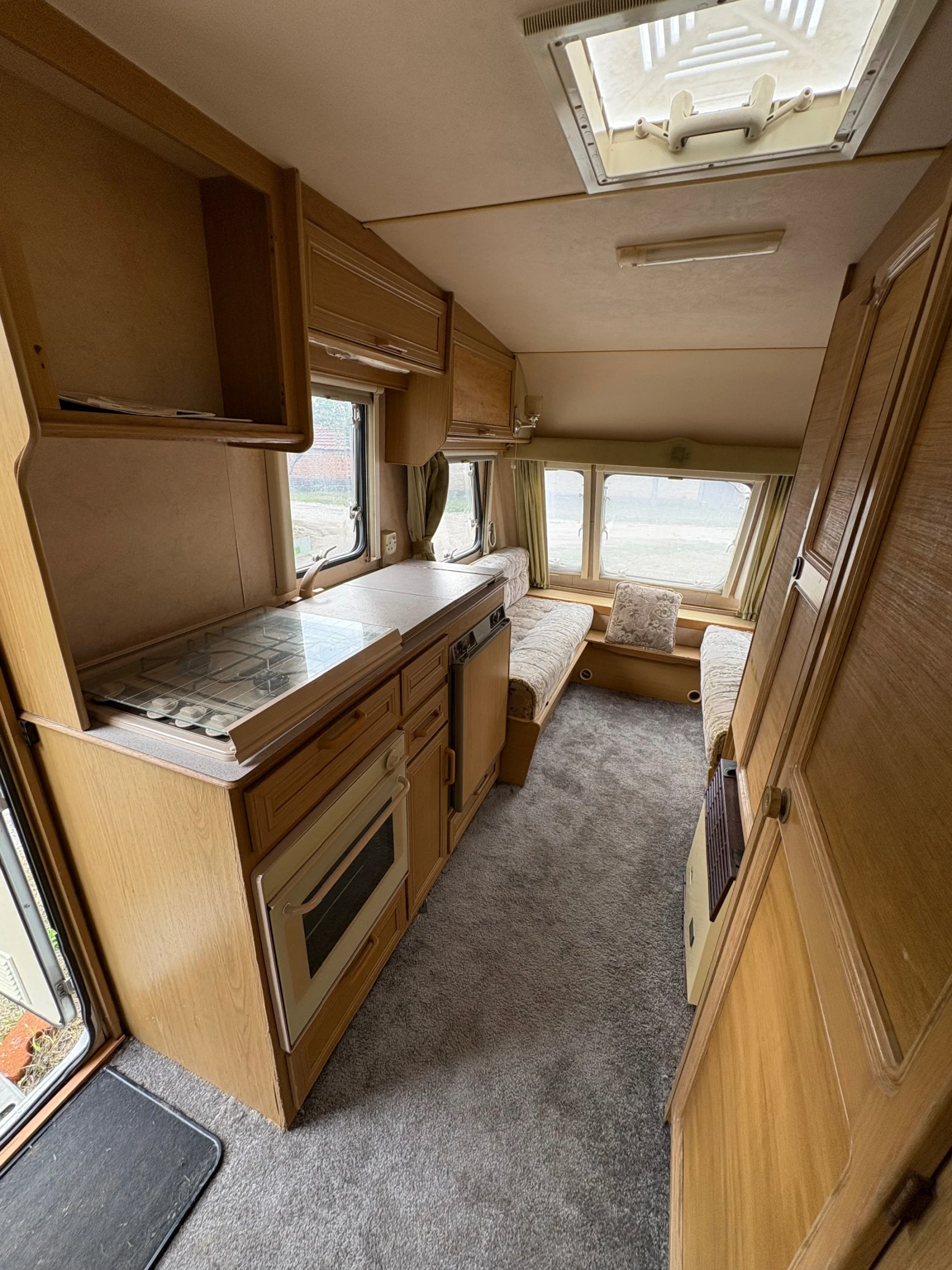  Swift Archway | Mobile.bg   5