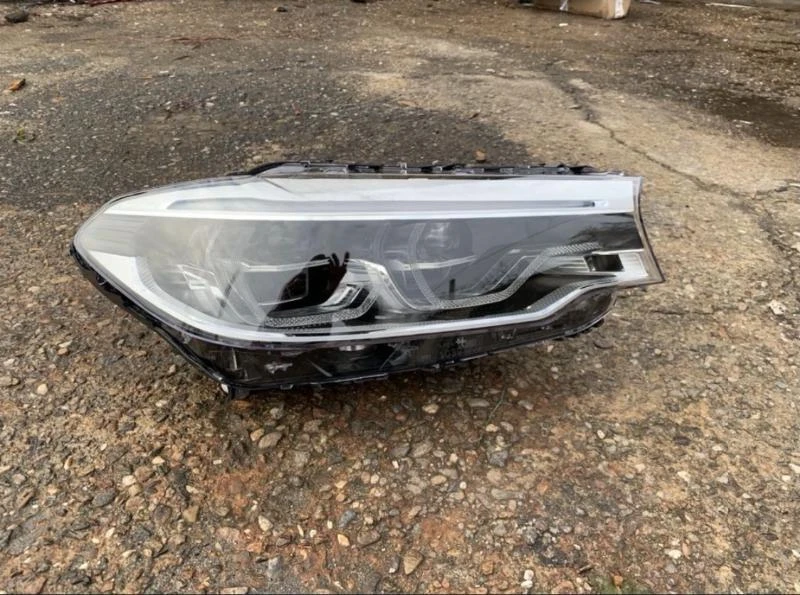 BMW 5 G30 F90 десен фар full led, снимка 7 - Части - 30674577