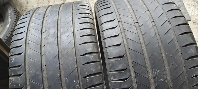 Гуми Летни 295/35R21, снимка 2 - Гуми и джанти - 30924606