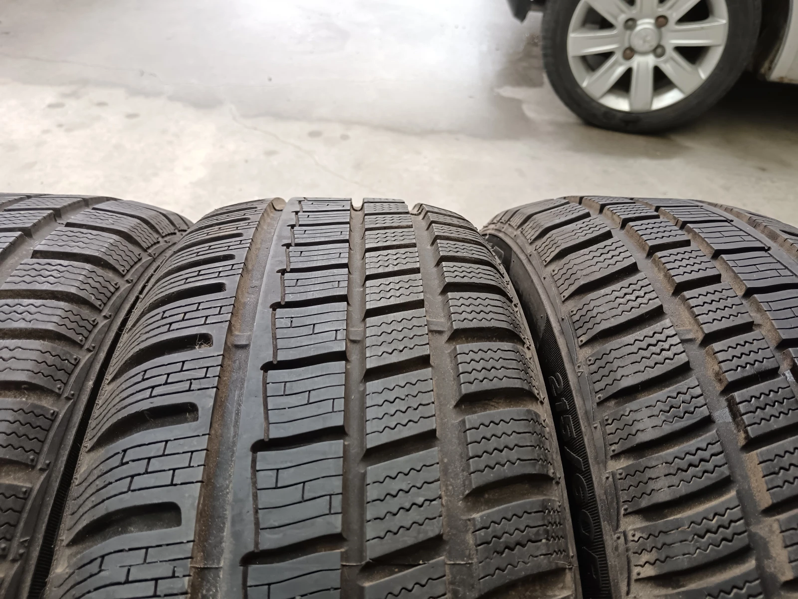 ���� 215/60R16 | Mobile.bg � ����������� 1