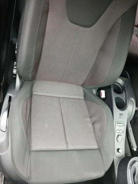 Seat Leon 2.0  140 к.с 6 СКОРОСТИ, снимка 13
