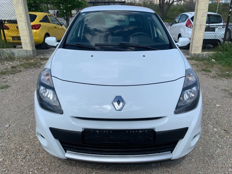 Renault Clio 1.2 i, снимка 2 - Автомобили и джипове - 41457783