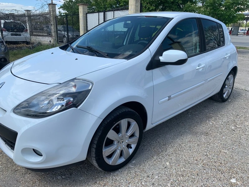 Renault Clio 1.2 i, снимка 3 - Автомобили и джипове - 41457783