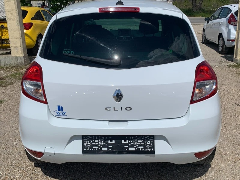 Renault Clio 1.2 i, снимка 6 - Автомобили и джипове - 41457783