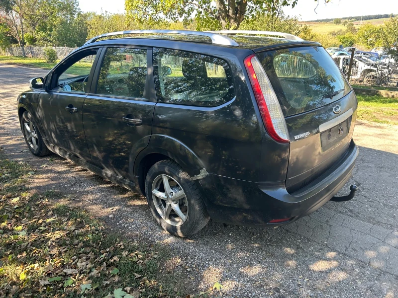 Ford Focus 1.6 TDCI 90кс. Facelift, снимка 3 - Автомобили и джипове - 47493184