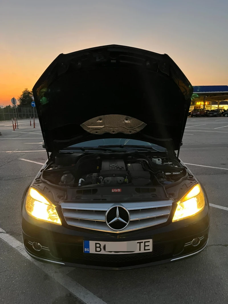 Mercedes-Benz C 200 C200 Kompresor, снимка 9 - Автомобили и джипове - 47543644