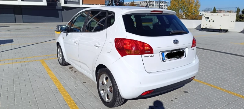 Kia Venga, снимка 4 - Автомобили и джипове - 47901710