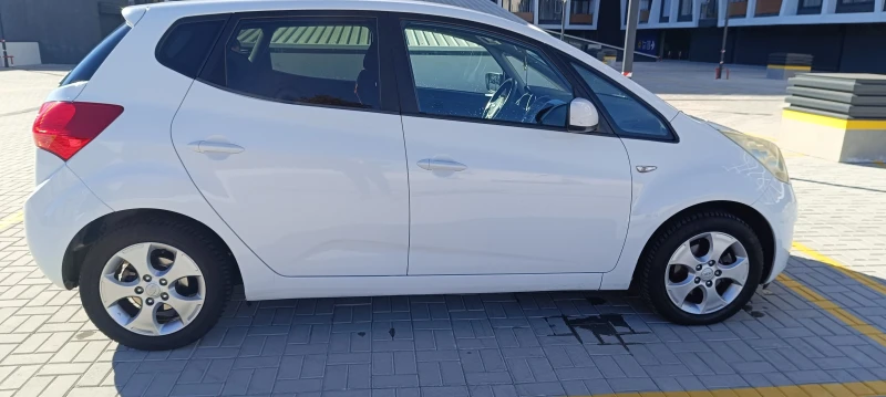 Kia Venga, снимка 7 - Автомобили и джипове - 47901710