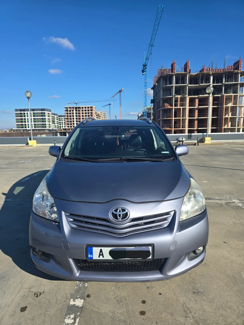 Toyota Verso 2.0D, снимка 1 - Автомобили и джипове - 48105648