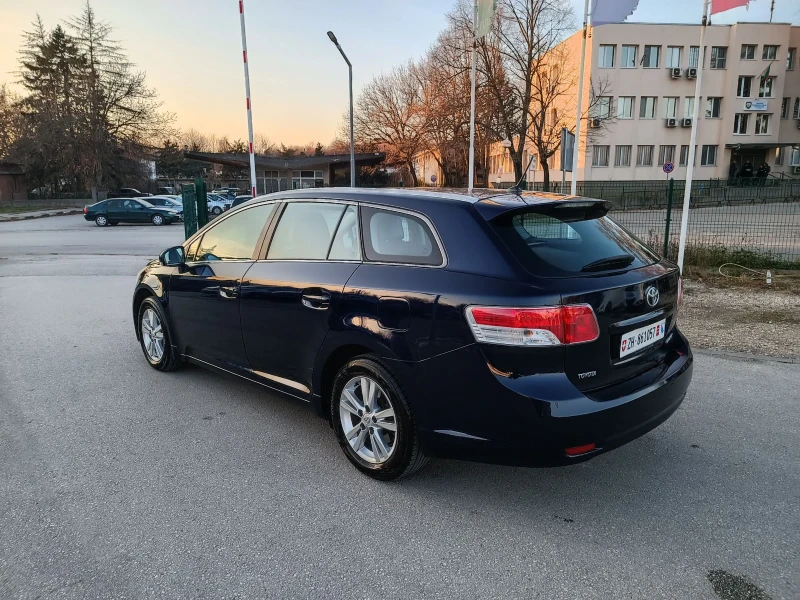 Toyota Avensis 2.0i-152кс-ШВЕЙЦАРИЯ-РЪЧКА-6ск, снимка 6 - Автомобили и джипове - 48116149