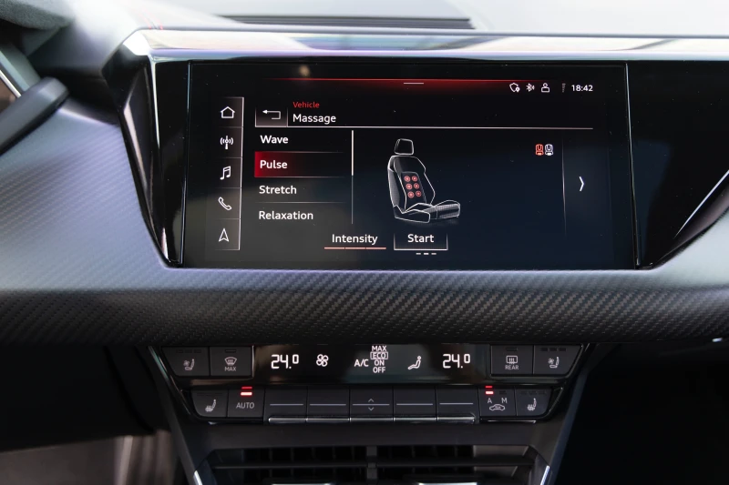 Audi E-Tron GT RS, снимка 12 - Автомобили и джипове - 52682792